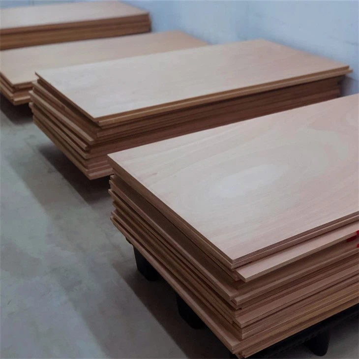 China Cheapest Price Commercial Plywood 18MM Plywood